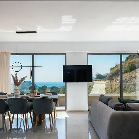 וילה Sigma Villa, Private Swimming Pool Garden, Panoramic Sunset העיירה רתימנו