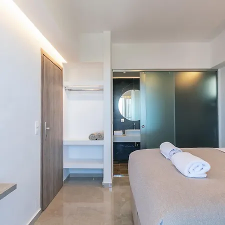 וילה Sigma Villa, Private Swimming Pool Garden, Panoramic Sunset העיירה רתימנו